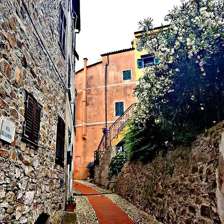 Casetta Costa Costarainera